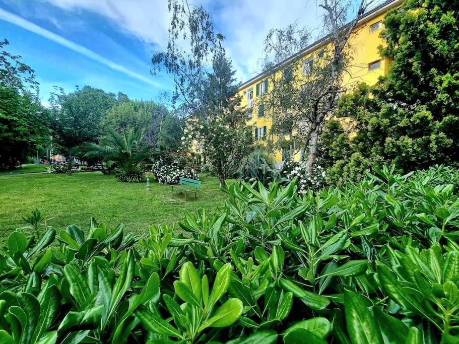 Appartamento Vista Giardino - L'Onda Blu La Spezia Exterior foto